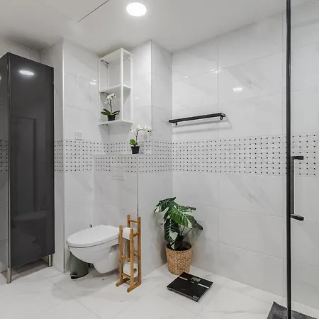 Fantasy House, Cozzy Apartmens, Free Parking, Long Welcome