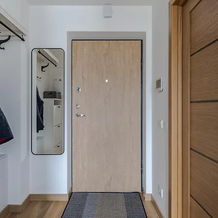 Fantasy House, Cozzy Apartmens, Free Parking, Long Welcome * Вильнюс