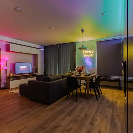 Fantasy House, Cozzy Apartmens, Free Parking, Long Welcome *