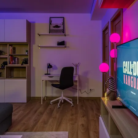 Fantasy House, Cozzy Apartmens, Free Parking, Long Welcome *