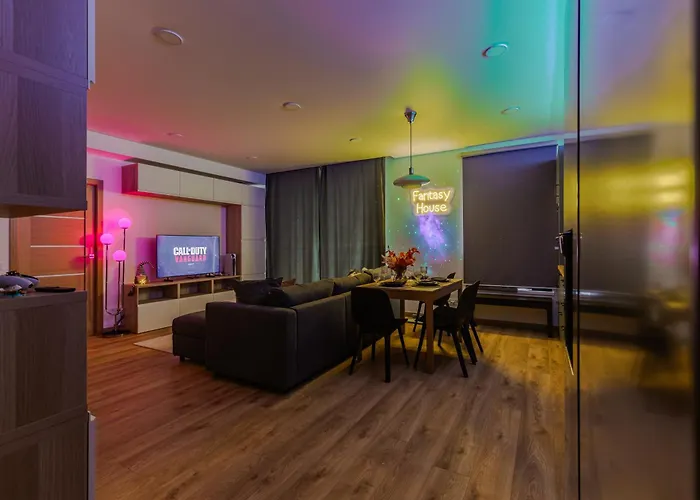 Fantasy House, Cozzy Apartmens, Free Parking, Long Welcome *